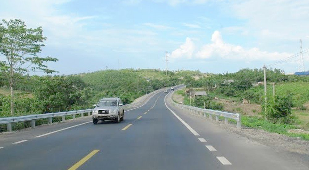 Đường mòn Hồ Chí Minh - Huyền thoại lịch sử và di sản văn hóa của dân tộc